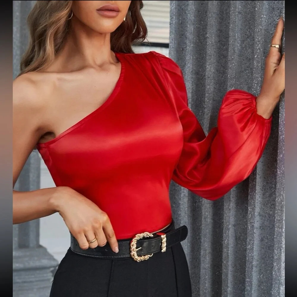 Luxe red one shoulder lantern sleeve blouse - Picture 3 of 16